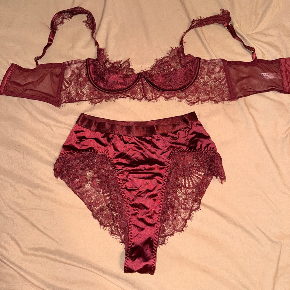 Fashion Nova Burgundy Lace Bra Set